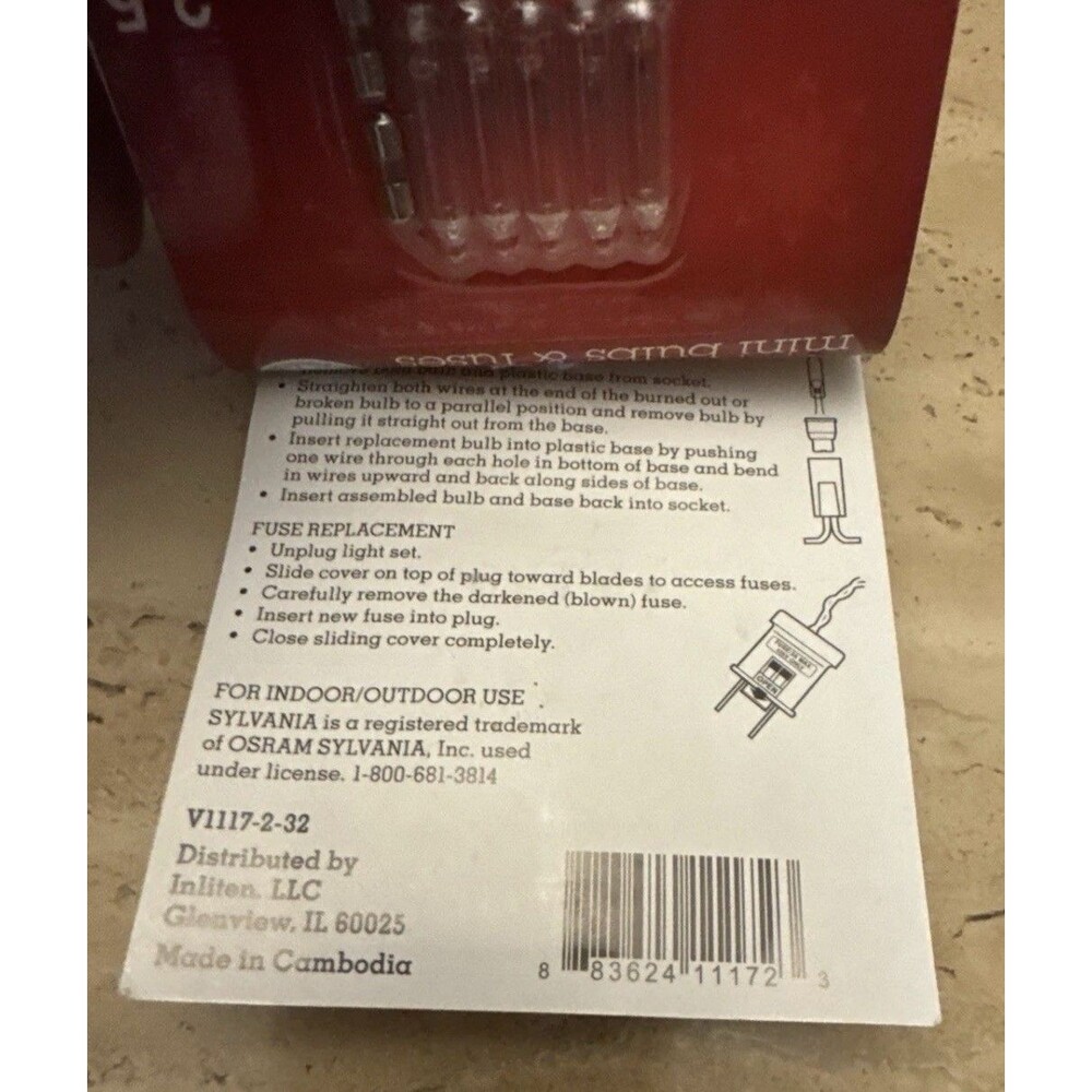 (Lot of 7 )Sylvania Clear Replacement Mini Bulbs & Fuses 2.5 Volt 3 AMP - Picture 2 of 2